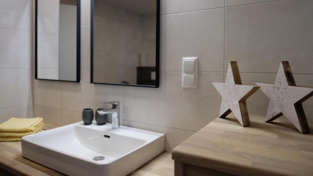 Haus Fien Lägenhet Heiligenblut Exteriör bild